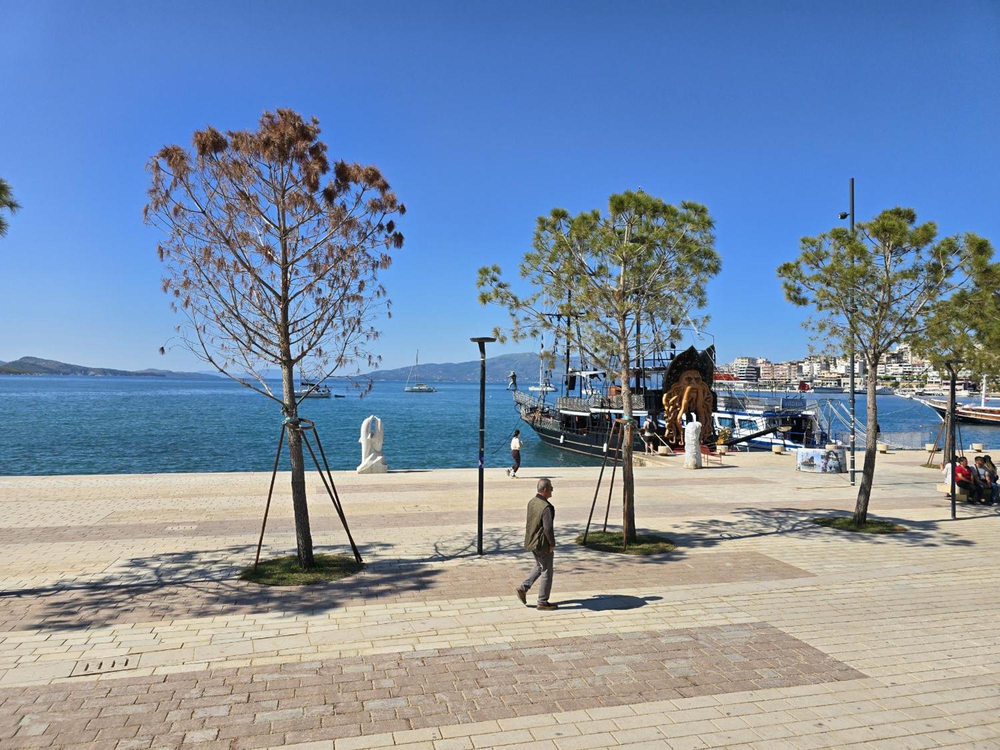 Penthouse With Sea View In Apartament Saranda